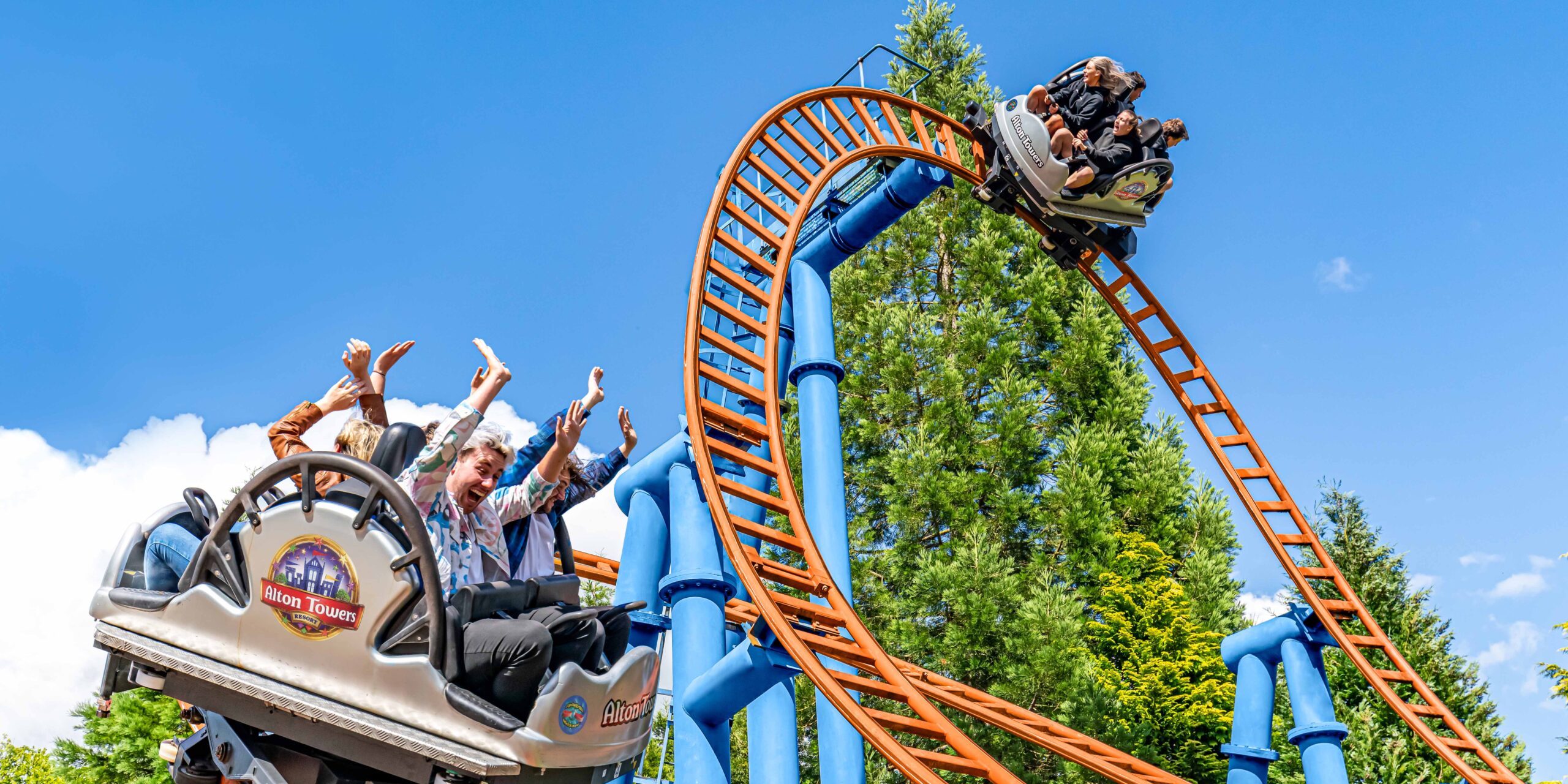 | X Chauffeurs Alton-towers-chauffeurs-tour